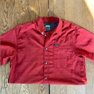 NWOT Columbia Short sleeve Outdoor Button-up Men’s Large